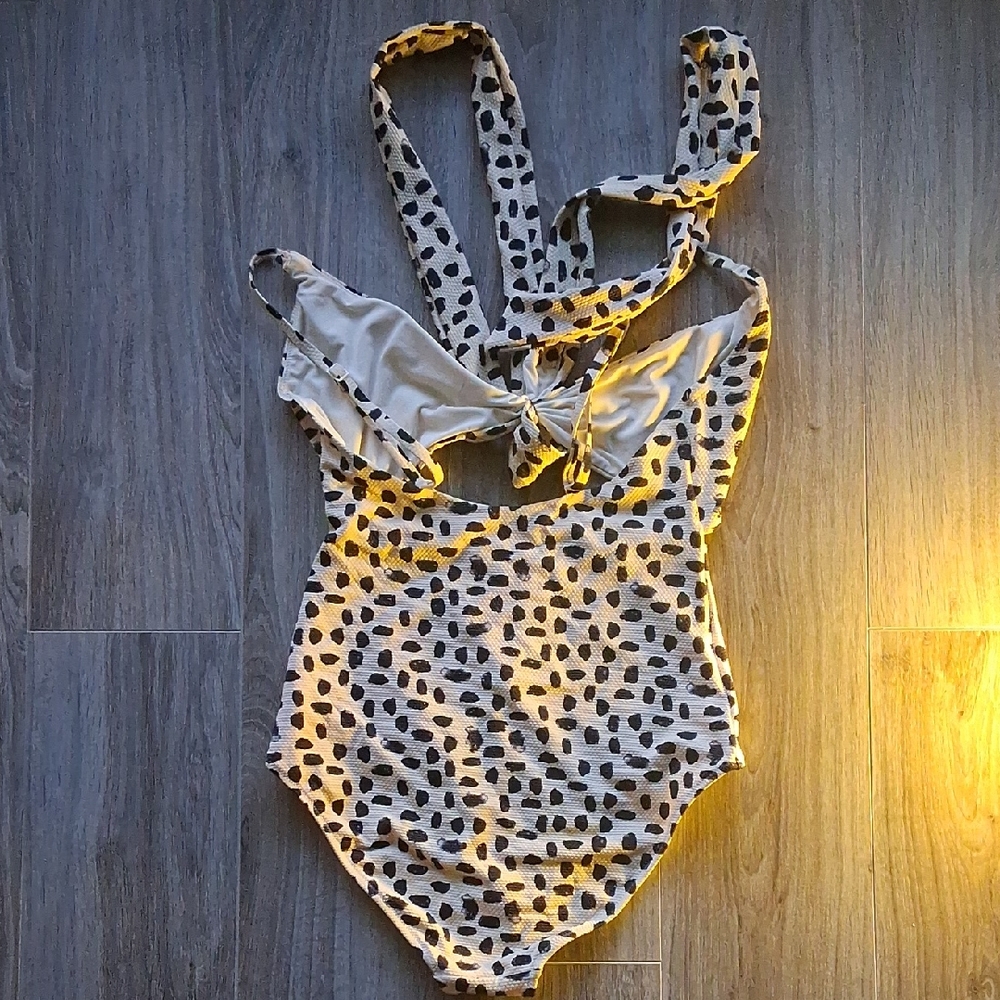 Aerie Black and Cream One-Piece Swimsuit